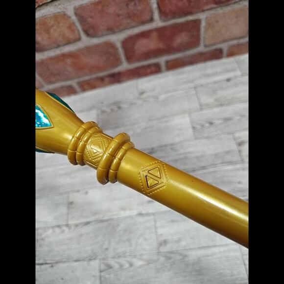 Jakks Pacific Magical Scepter of Light Elena of Avalor Power Wand Lights & Sound - Picture 4 of 7